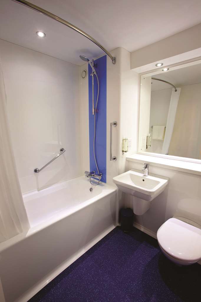 Travelodge Peterborough Central Phòng bức ảnh